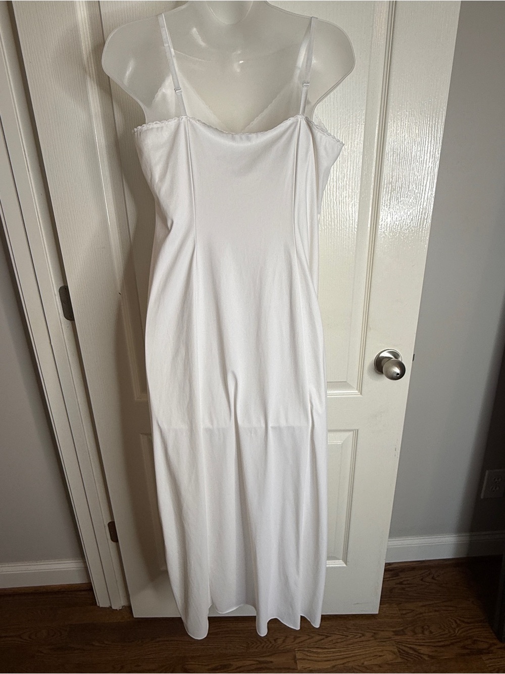 Vintage Vanity Fair Women’s White Maxi Nylon Tricot Adjust Strap Slip USA 38LL - Picture 7 of 12